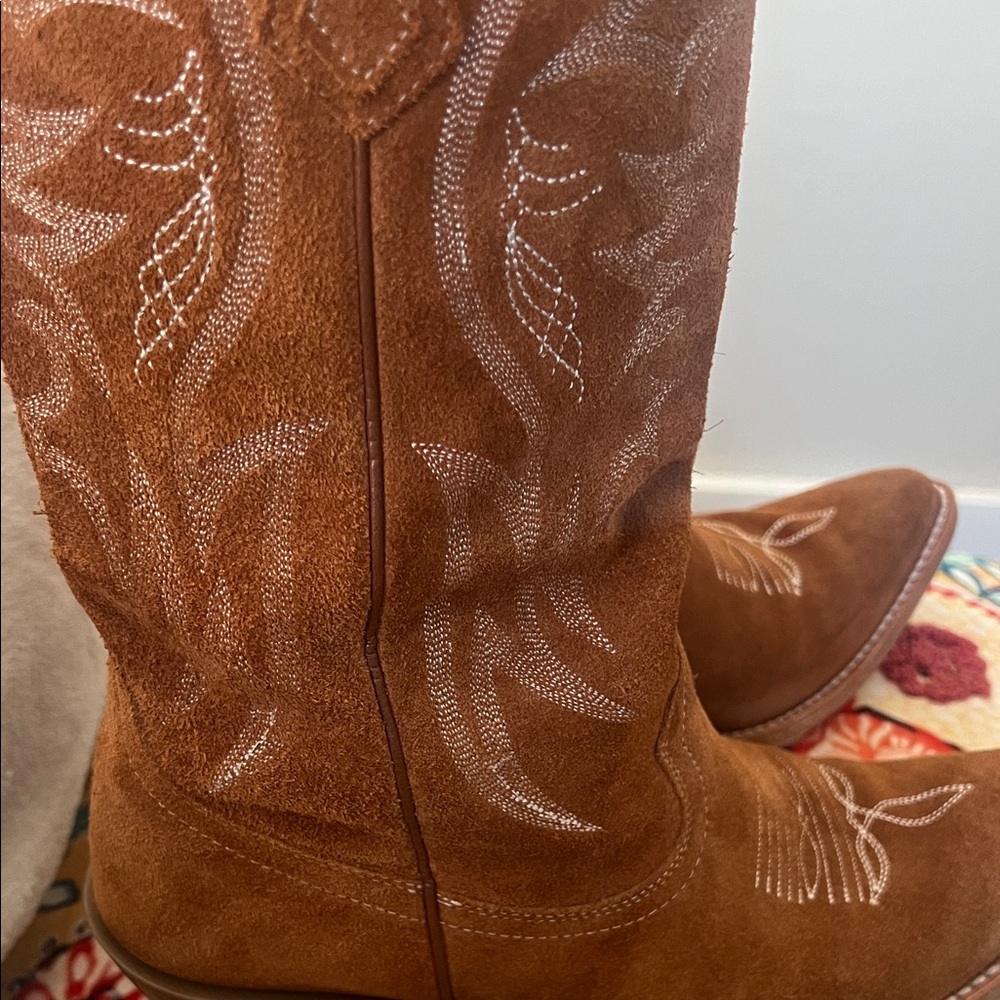 Brown Western Cowboy Boots - Picture 7 of 12